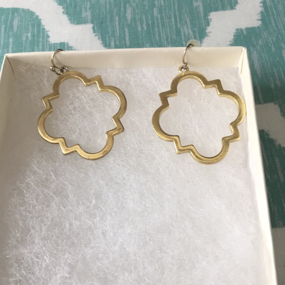 Cookie Lee gold earrings